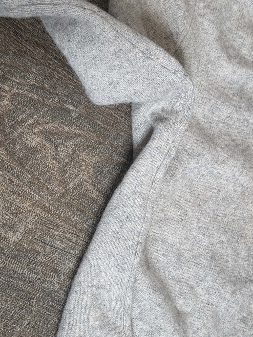 Adrienne Vittadini 2 Ply Cashmere Crewneck Sweater Womens M Oat Grey Soft Cozy - Picture 8 of 12